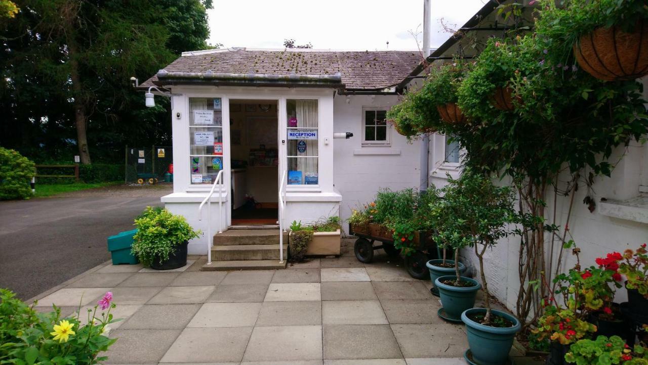 West Lodge Caravan Park Криф Экстерьер фото